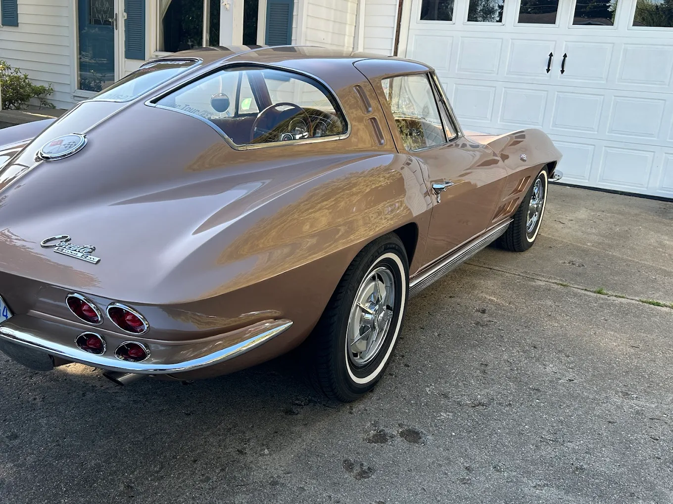 1963 Corvette split-window exterior detail